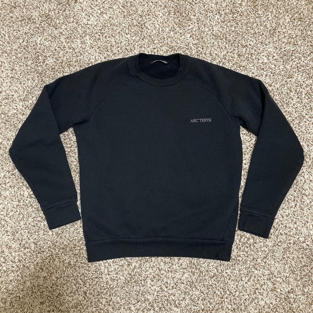 Arc’Teryx word emblem crewneck sweatshirt Medium Black sweater fleece